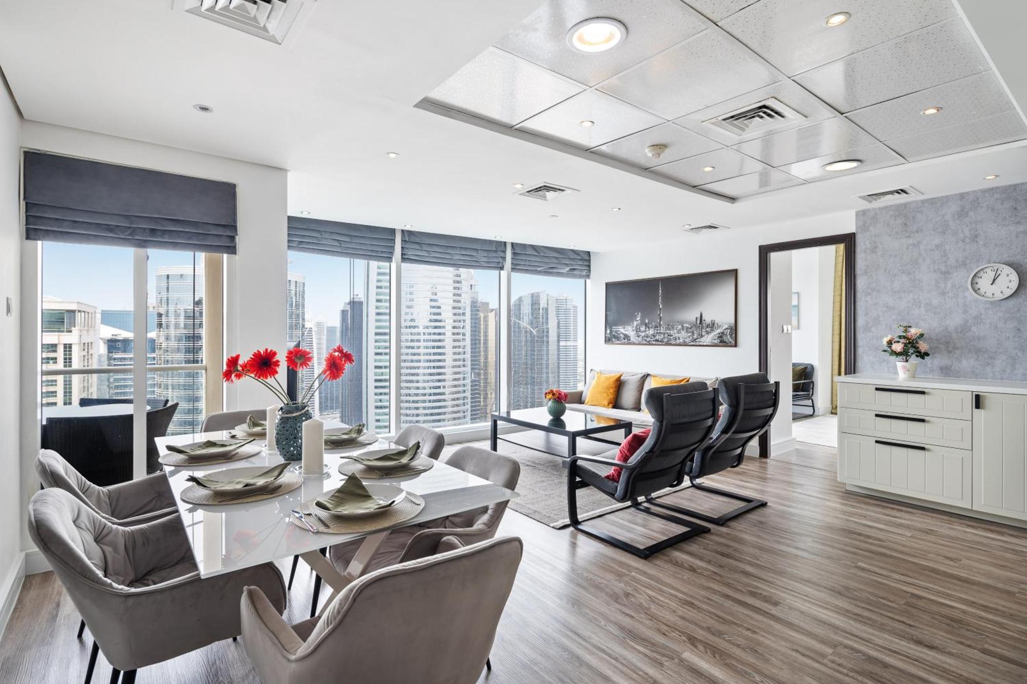 Modern & Spacious 2-Bed Condo With Panoramic Lake Views, Dual Balconies, Steps From Dubai Jlt Metro By "La Buena Vida Holiday Homes" Екстериор снимка