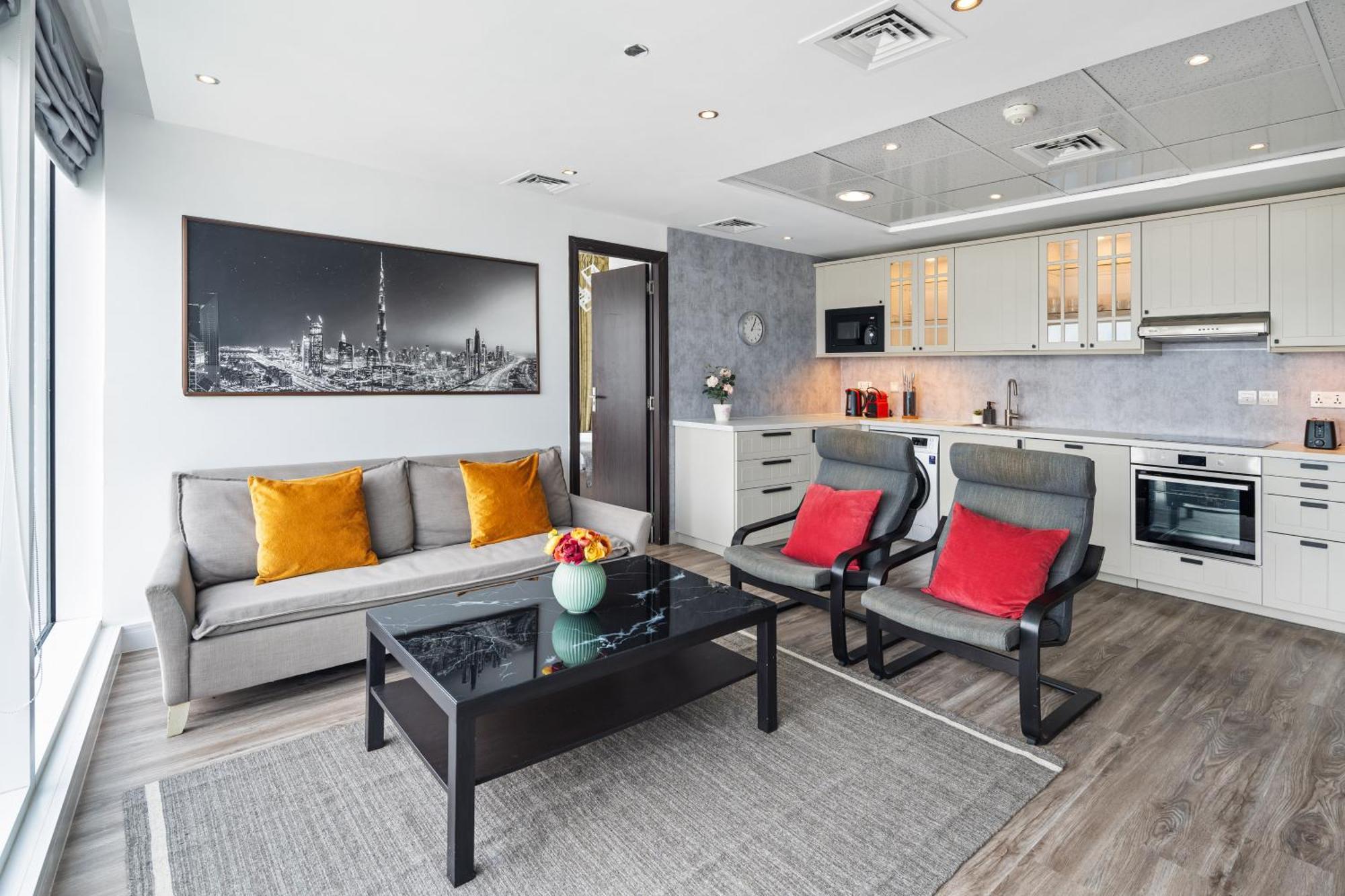 Modern & Spacious 2-Bed Condo With Panoramic Lake Views, Dual Balconies, Steps From Dubai Jlt Metro By "La Buena Vida Holiday Homes" Екстериор снимка