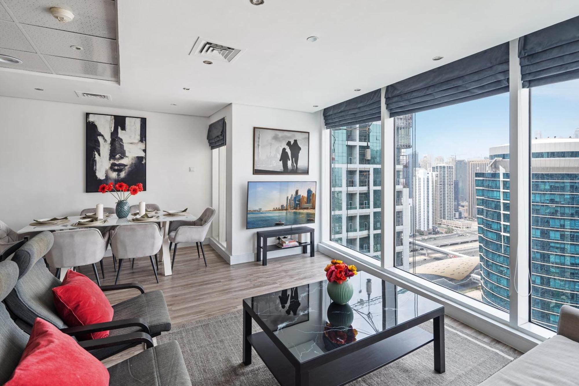 Modern & Spacious 2-Bed Condo With Panoramic Lake Views, Dual Balconies, Steps From Dubai Jlt Metro By "La Buena Vida Holiday Homes" Екстериор снимка