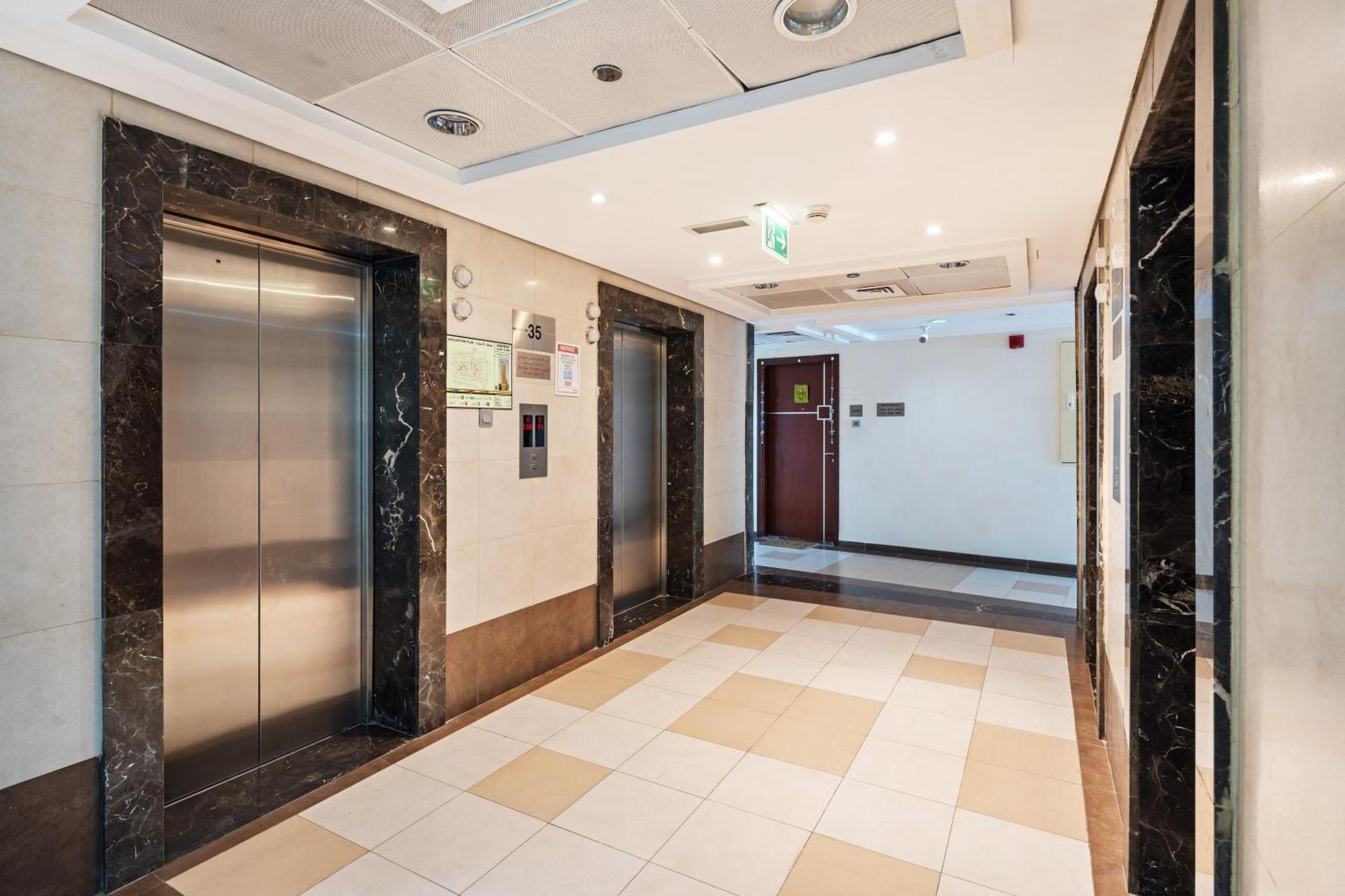 Modern & Spacious 2-Bed Condo With Panoramic Lake Views, Dual Balconies, Steps From Dubai Jlt Metro By "La Buena Vida Holiday Homes" Екстериор снимка