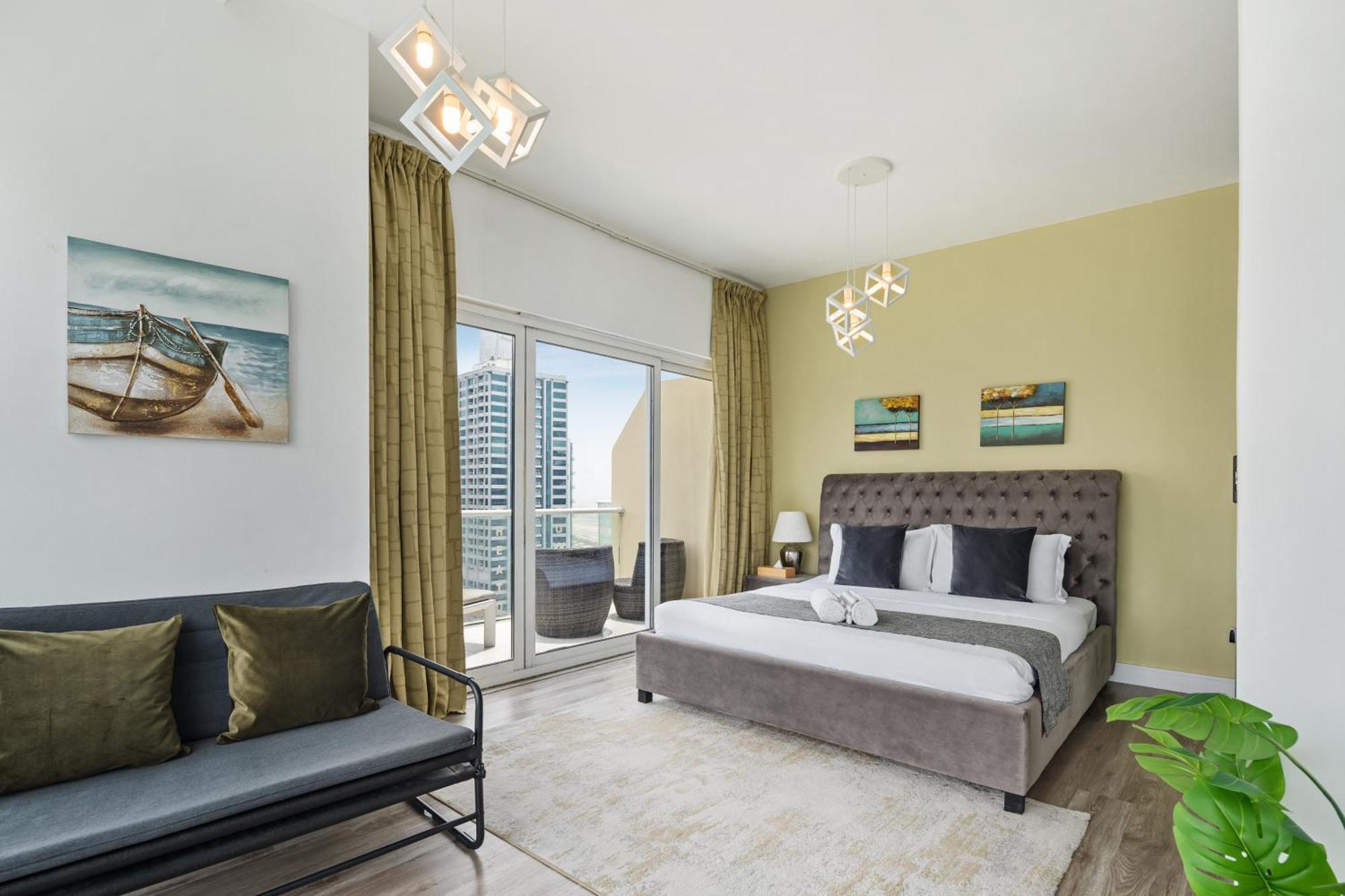 Modern & Spacious 2-Bed Condo With Panoramic Lake Views, Dual Balconies, Steps From Dubai Jlt Metro By "La Buena Vida Holiday Homes" Екстериор снимка