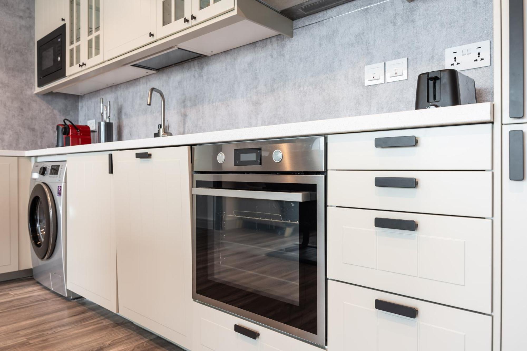 Modern & Spacious 2-Bed Condo With Panoramic Lake Views, Dual Balconies, Steps From Dubai Jlt Metro By "La Buena Vida Holiday Homes" Екстериор снимка