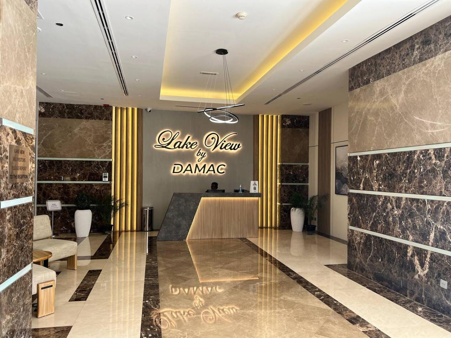Modern & Spacious 2-Bed Condo With Panoramic Lake Views, Dual Balconies, Steps From Dubai Jlt Metro By "La Buena Vida Holiday Homes" Екстериор снимка